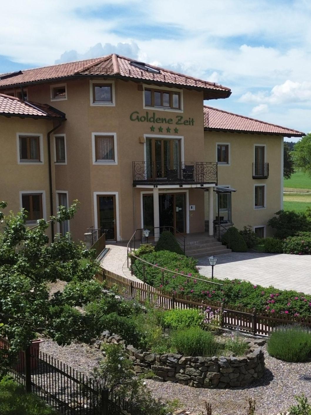 Naturhotel Goldene Zeit Georgenberg Exteriör bild