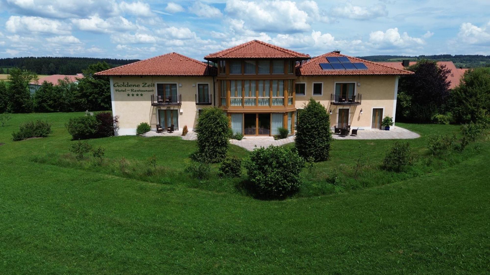 Naturhotel Goldene Zeit Georgenberg Exteriör bild