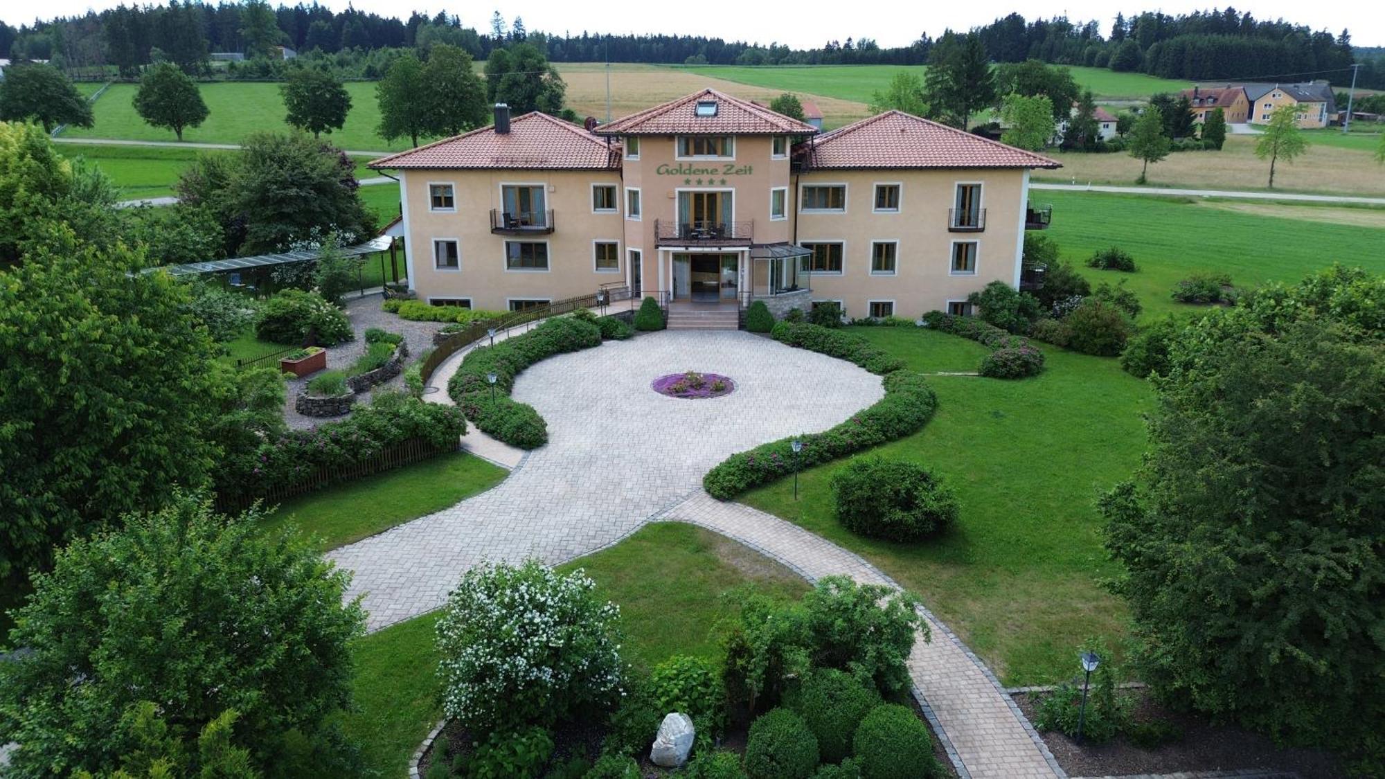 Naturhotel Goldene Zeit Georgenberg Exteriör bild