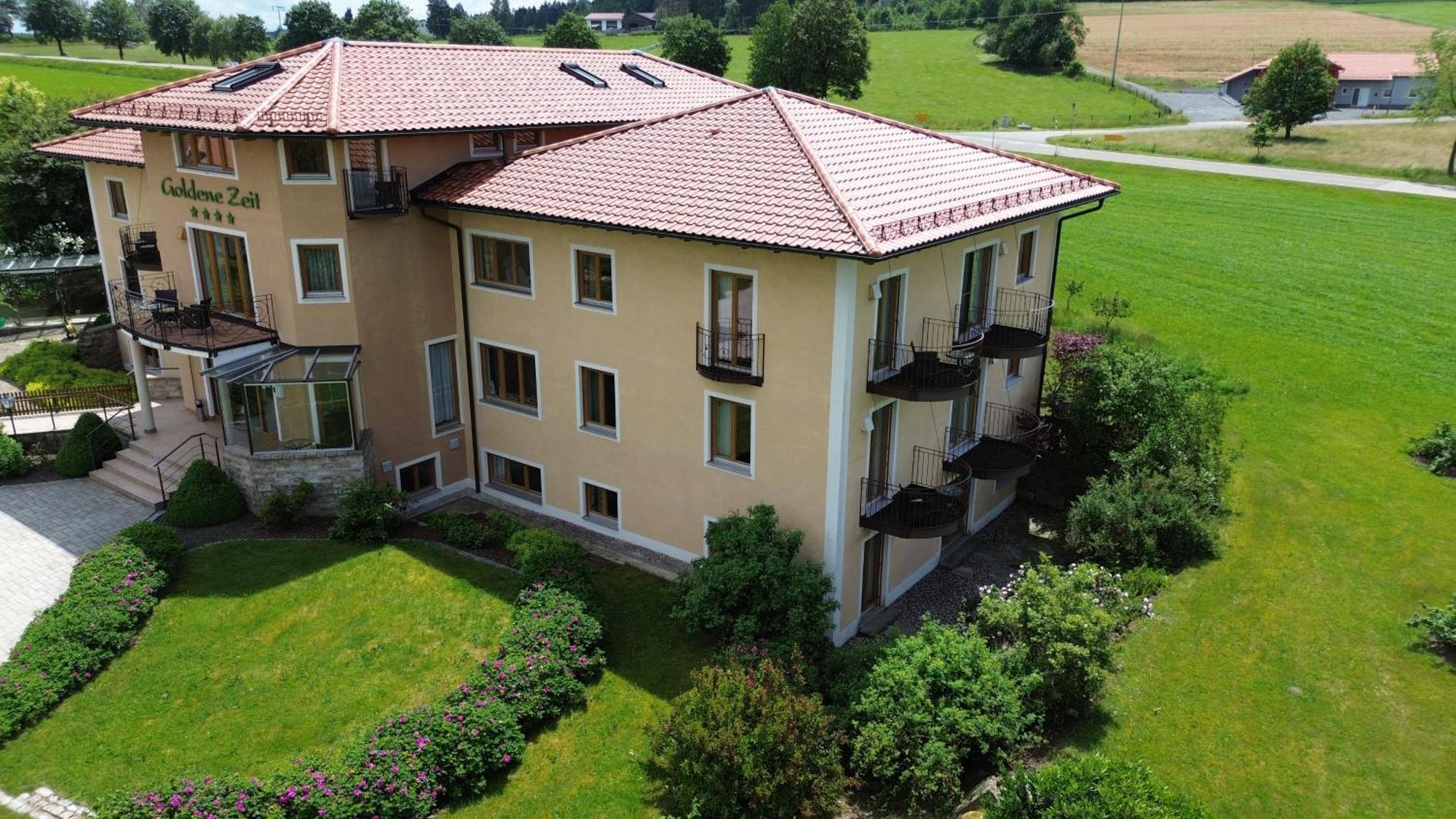 Naturhotel Goldene Zeit Georgenberg Exteriör bild